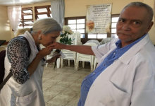 valentim_frau_handkuss