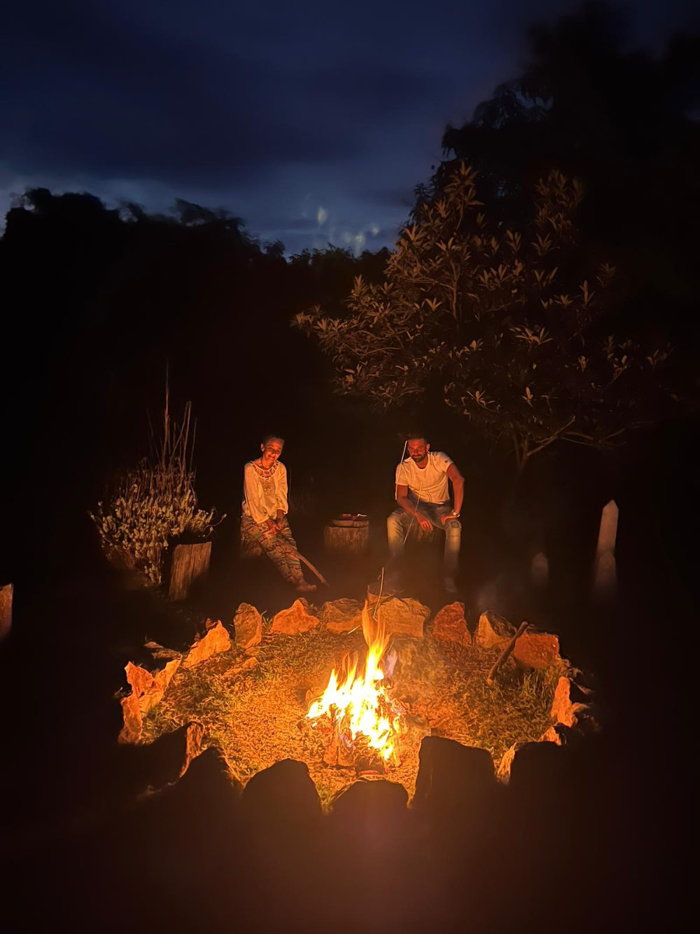 Feuerplatz bei Nacht